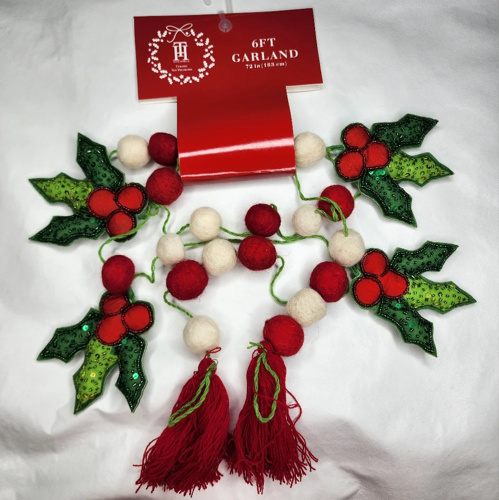 Christmas Garland 6 Foot Felted Red Green Holly Berry Leaves 72